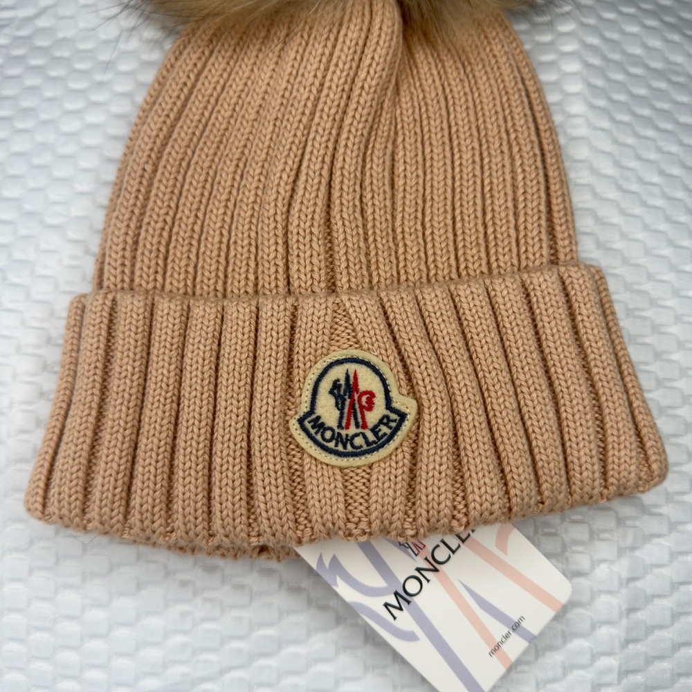 MONCLER WOMEN'S LIGHT BROWN RIBBED KNIT BEANIE W/ POM POM -SAME DAY SHIP - Picture 2 of 6
